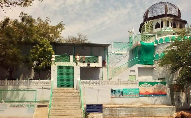 Dhai Seedhi Ki Masjid, Bhopal, Madhya Pradesh - Vushii.com Dhai Seedhi Ki Masjid, Bhopal, Madhya Pradesh - Vushii.com